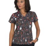 KOI Basics Leslie Women's 2-Pocket Stretch Print Top Pet Buddy' in Pet Buddy's product image