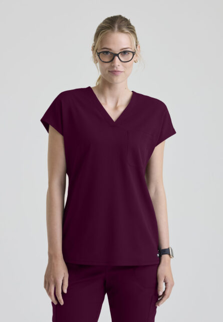 Grey's Anatomy Spandex-Stretch Women's 1-Pocket V-Neck Dolman Tuck-In Top - Image 12