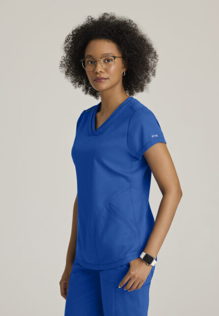 Grey's Anatomy Classic Evelyn Women's 3-Pocket Double Banded V-Neck Top - Image 7