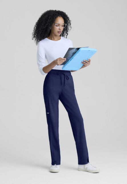 Grey's Anatomy Evolve Women's 5-Pocket Elastic Waistband Straight Leg Pant - Image 7