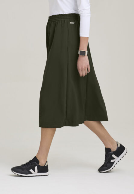 Grey's Anatomy Evolve Women's 3 Pocket Ruffle Waistband A-Line Skirt - Image 5
