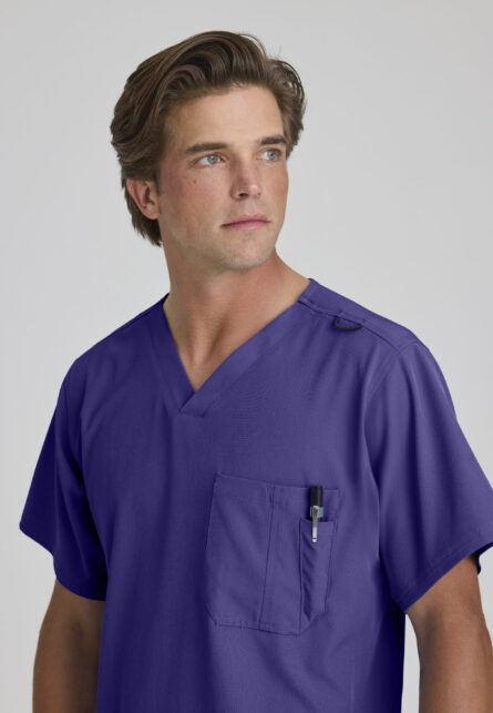 Skechers™ by Barco Men’s V-Neck Cargo Pocket Scrub Top