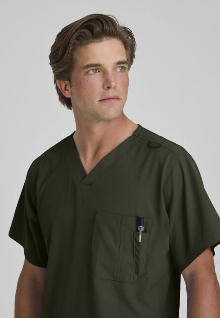 Skechers™ by Barco Men’s V-Neck Cargo Pocket Scrub Top