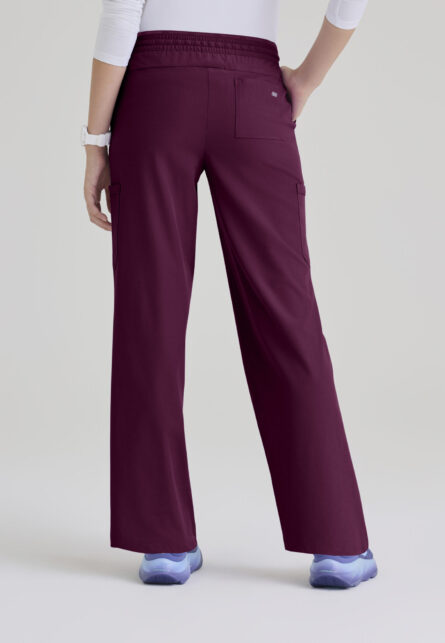 Skechers Women's 6 Pocket Logo Waistband Straight Leg Pant - Image 15