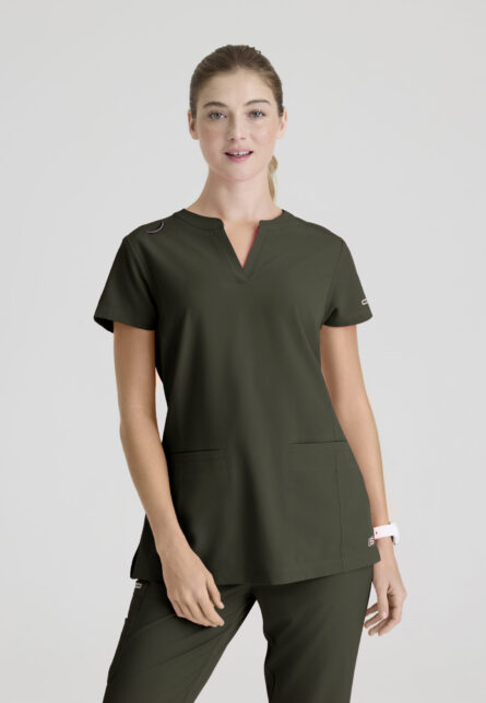 Skechers Women's Coast 2-Pocket Banded Collar Top - Image 12
