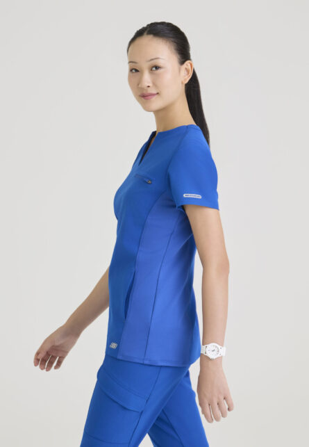 Skechers Women's 3 Pocket Notched V-Neck Top - Image 11